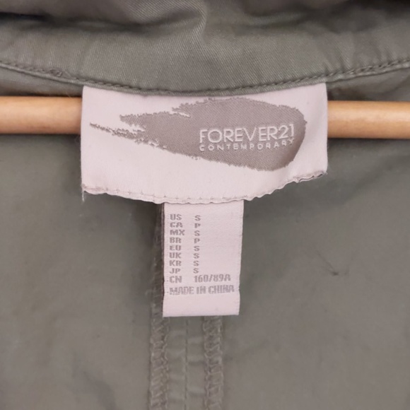 Baggy Cropped Cargo Jacket - Picture 3 of 3